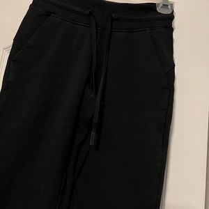 LULULEMON WARM DOWN JOGGERS 🍋